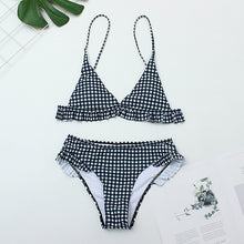 Tải hình ảnh vào trình xem Thư viện,Bikini Set Nữ Kẻ Caro 2025 Mới Đẩy Lên Ruffle Bơi Có Đệm
